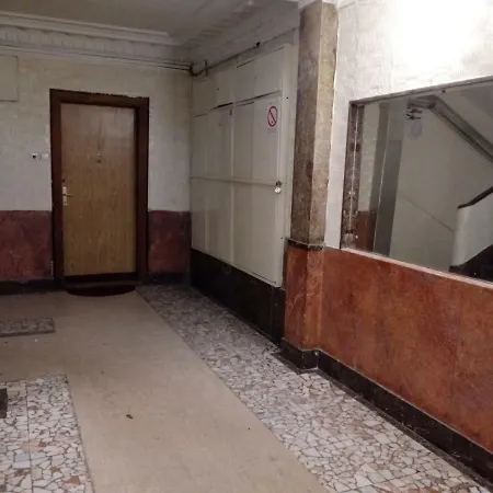 Slavija Square Apartamento *