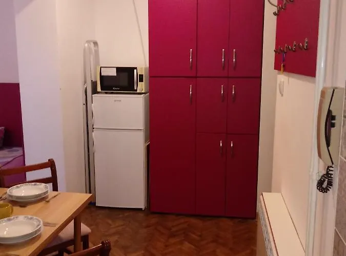 Slavija Square Apartament *